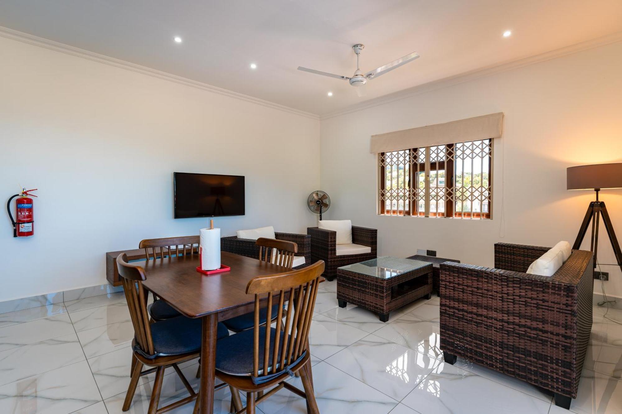 D'Offay Seaview Apartments Beau Vallon  Exterior photo